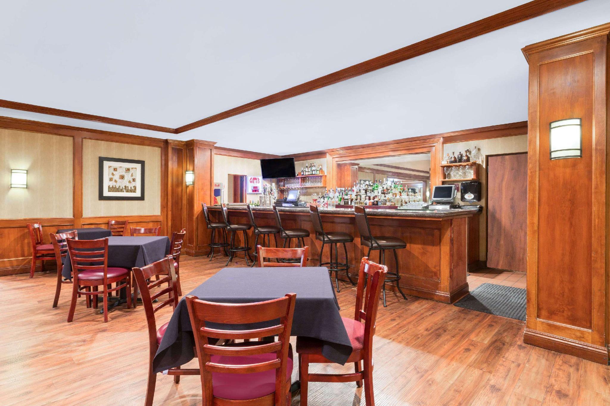 Wyndham Visalia Hotel Kültér fotó