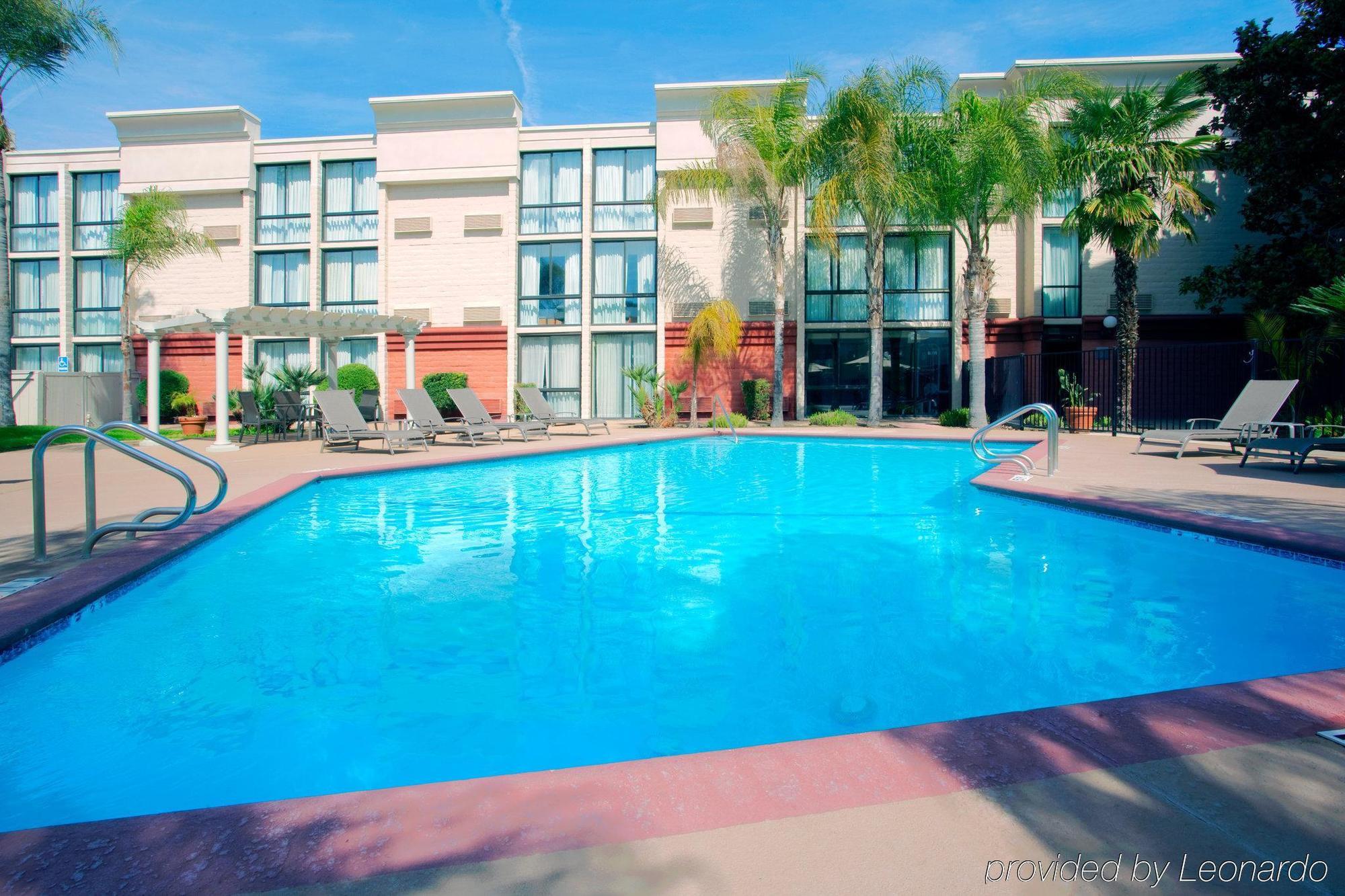 Wyndham Visalia Hotel Létesítmények fotó
