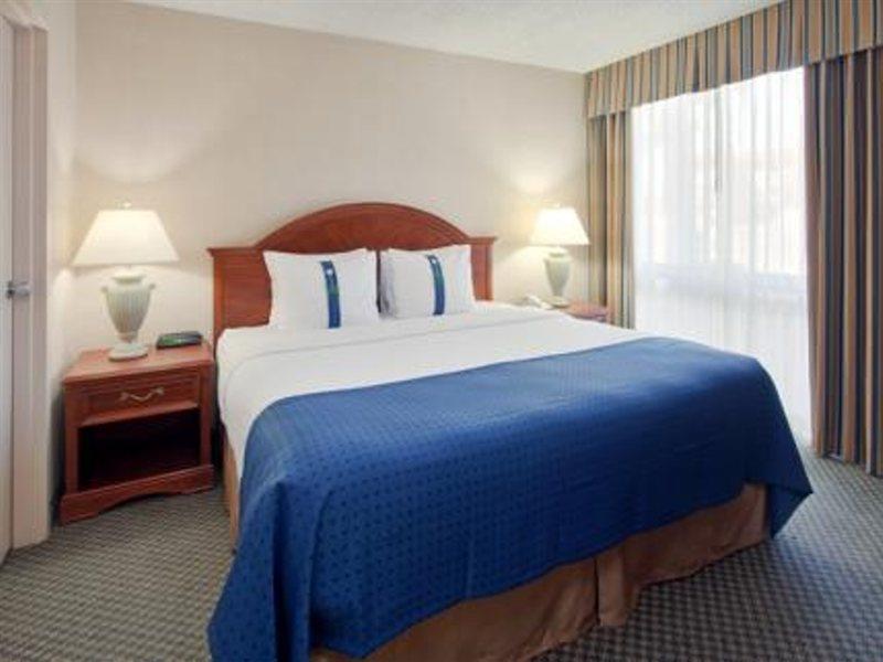 Wyndham Visalia Hotel Szoba fotó