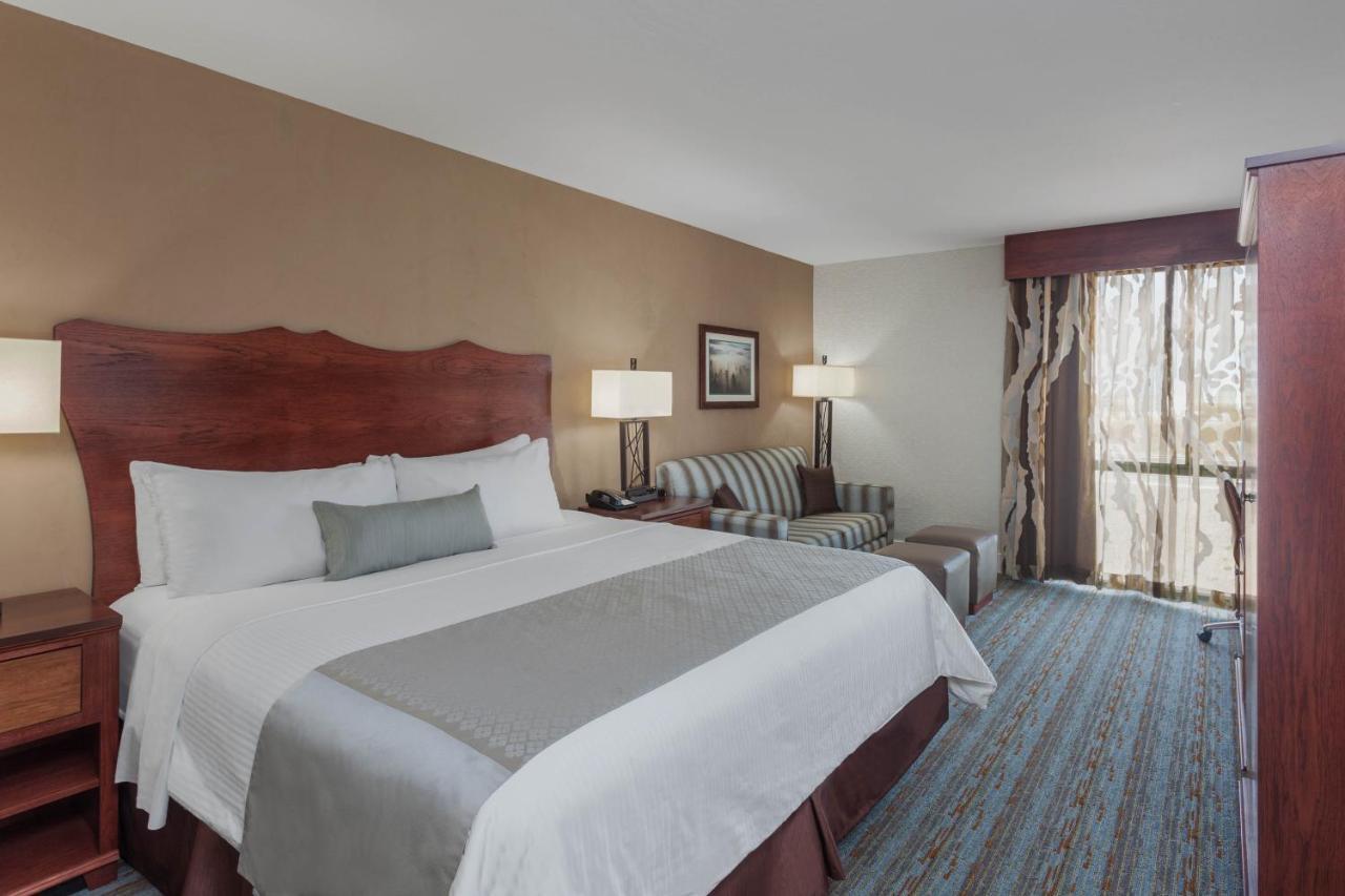 Wyndham Visalia Hotel Kültér fotó